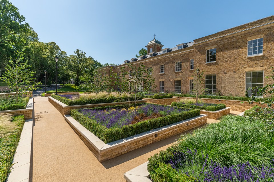 Queen Elizabeth I Manor House in London