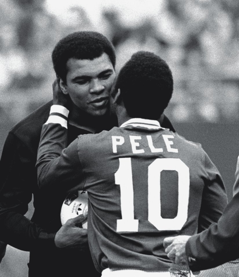 Pele with boxing legend Muhammad Ali, who passed away in 2016