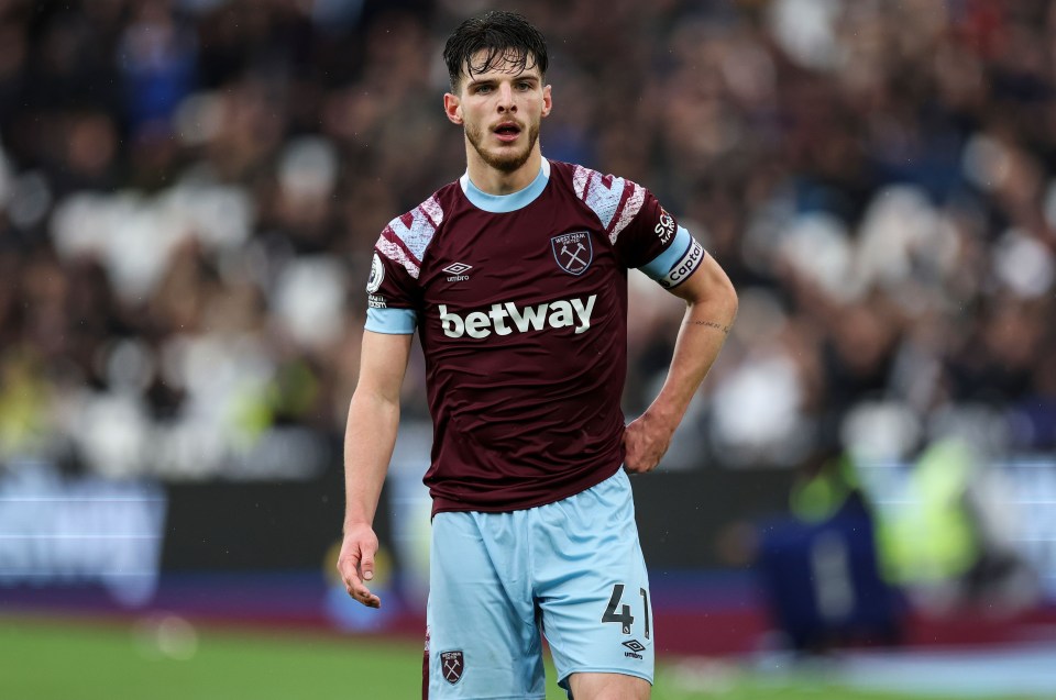 Rice has rejected THREE new contract offers from the Hammers