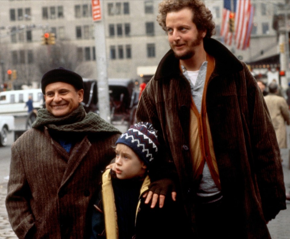 Daniel Stern with Joe Pesci and Macaulay Culkin on Home Alone 2