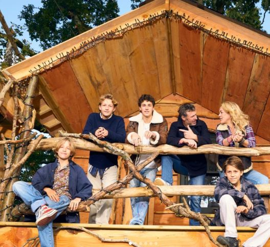 Sarah Beeny could be forced to tear down her treehouse amid a planning row