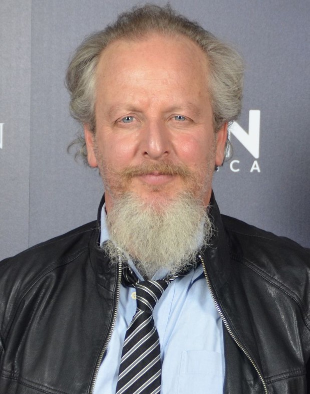 Daniel Stern stuck with the beard even after the movie