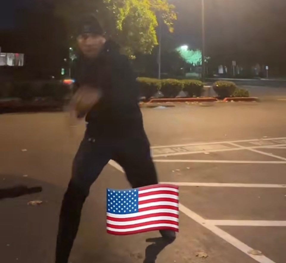 Anthony Joshua shadow boxing in America