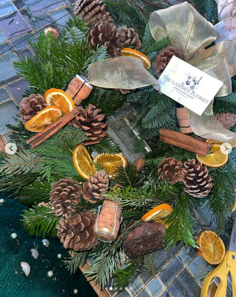 Both sisters spent a morning together making festive wreaths