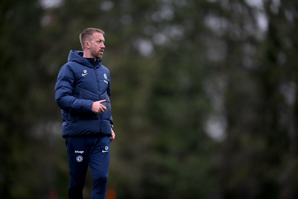 Graham Potter leading Chelsea training