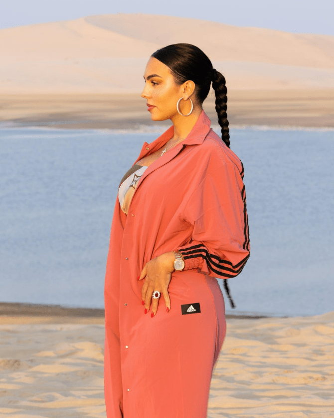 Georgina Rodriguez spent some time in the desert in Qatar