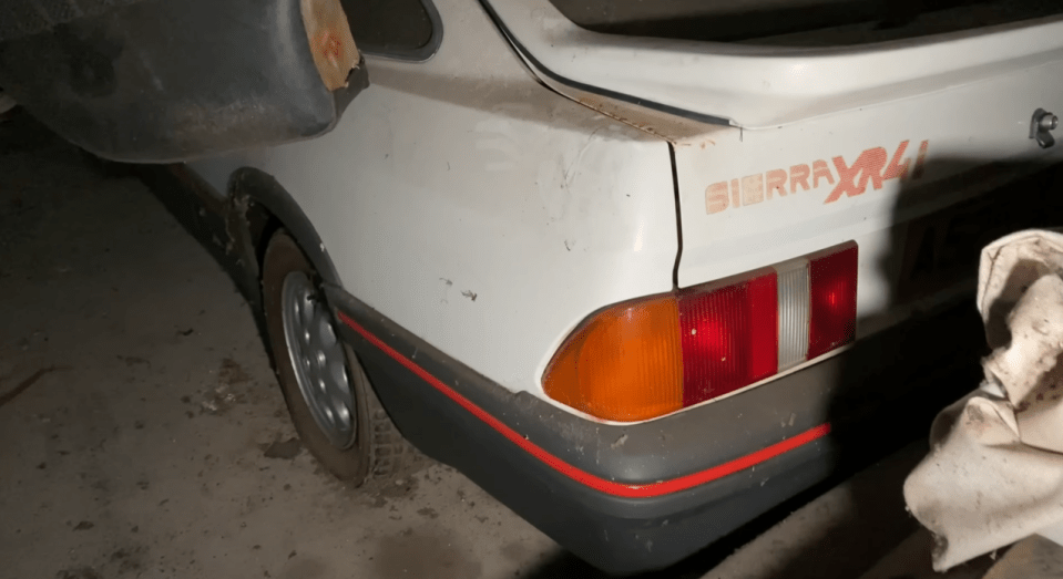 There were multiple Sierra XR4is inside and outside the barn