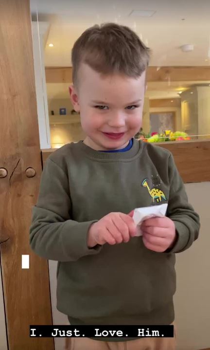 Kelvin's adorable son read his letter to Santa Claus