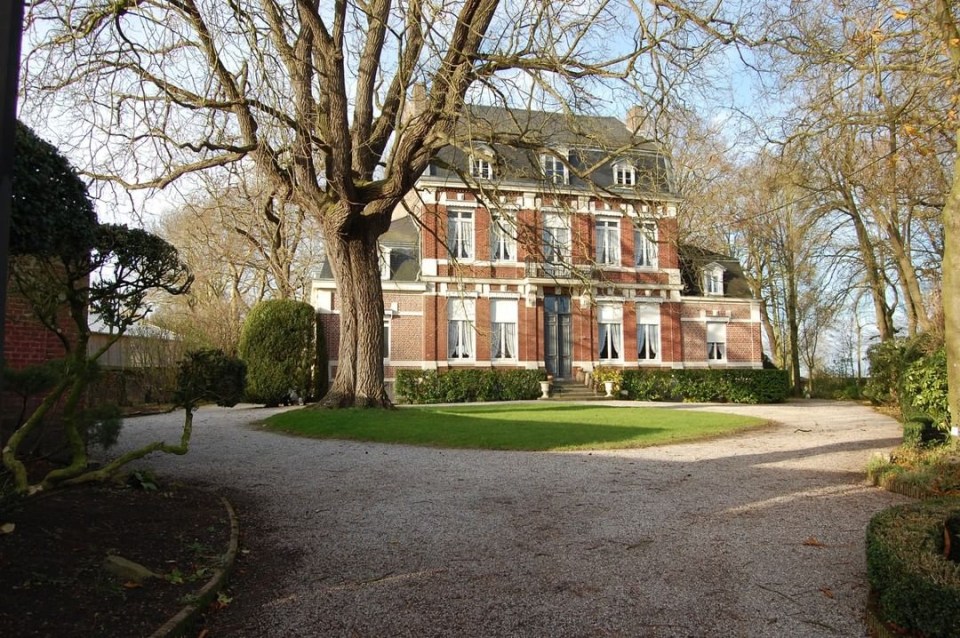 The historic and luxurious mansion Le Manoir de la Peylouse