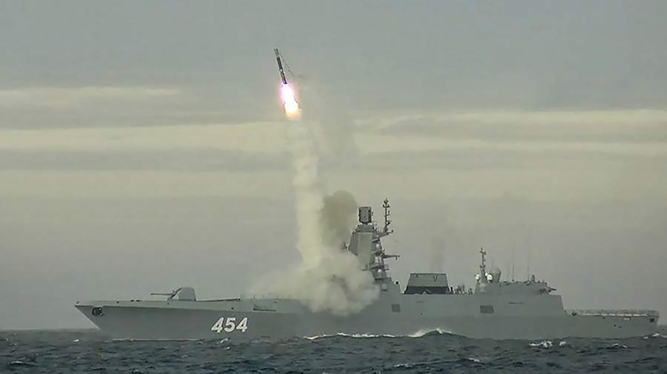 A Mach 9 hypersonic missile launched from the Admiral Gorshkov frigate