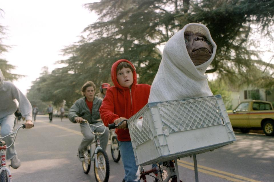 The animatronic model alien used in 1982 blockbuster E.T. the Extra­Terrestrial has fetched £2.1million at auction