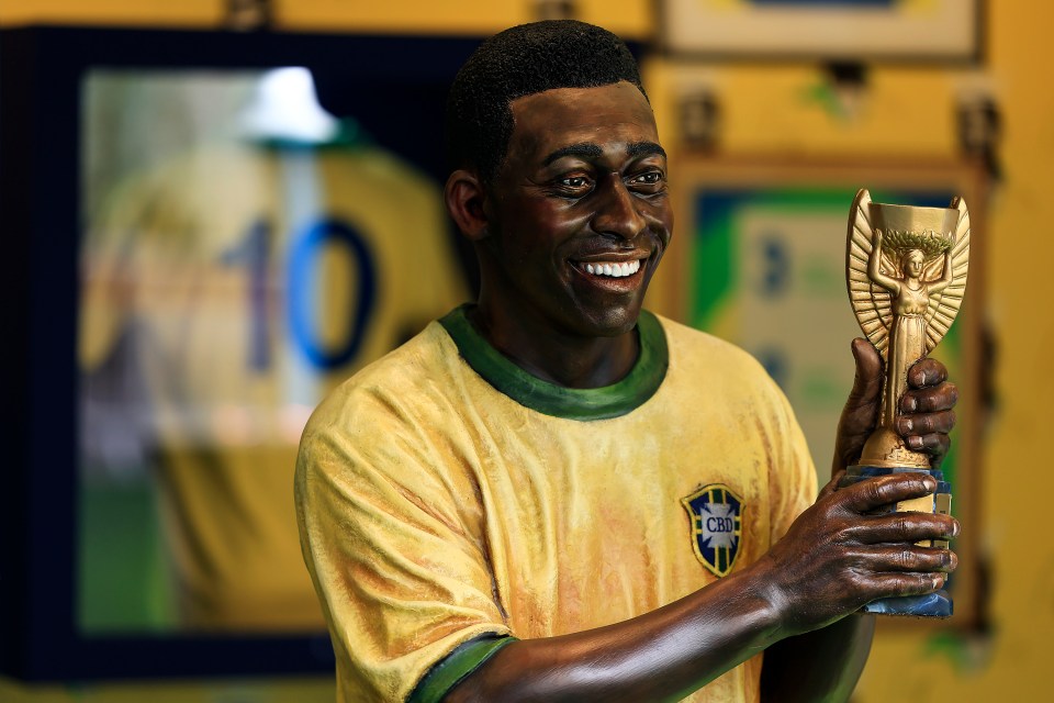 A statue of Pele was present at the 2022 World Cup in Qatar