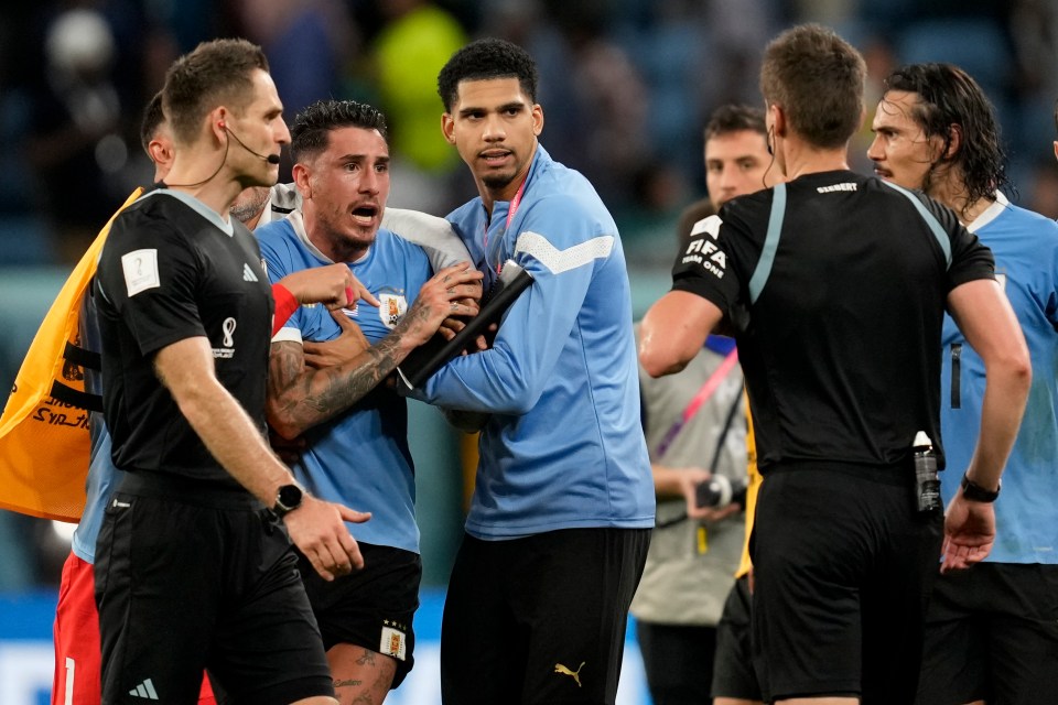 Jose Gimenez argued with the referee at the end of the game