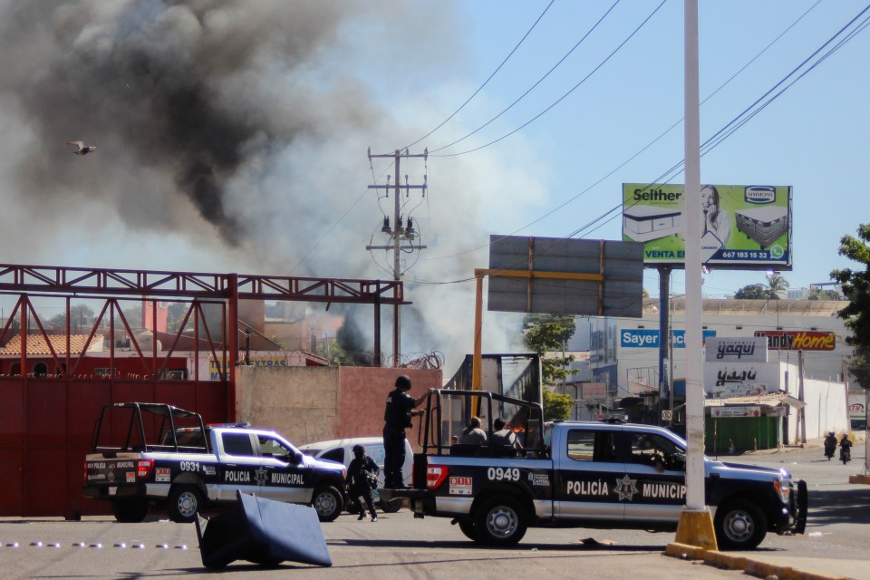 Smoke filled the sky as gun battles erupted in Culiacan