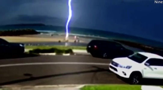 Chilling footage captured the moment the bolt burst through the sky