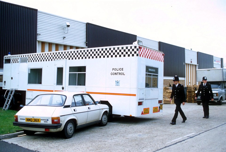 Cops investigate the 1983 raid at the Brink’s-Mat premises near Heathrow