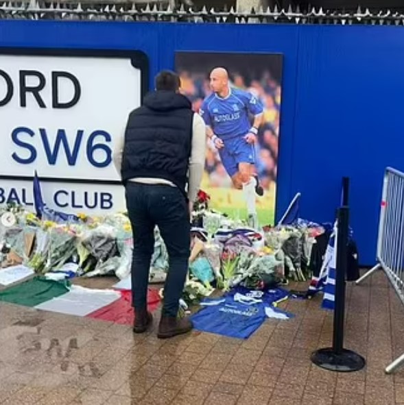 John Terry paid tribute to Gianluca Vialli at Stamford Bridge