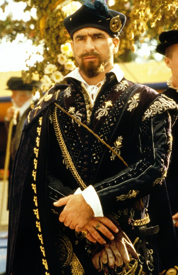 Eric Cantona appeared as a French ambassador in Elizabeth in 1998