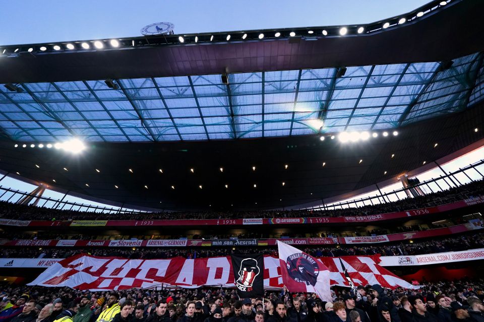 Arsenal fans put on a display before their clash with Man Utd