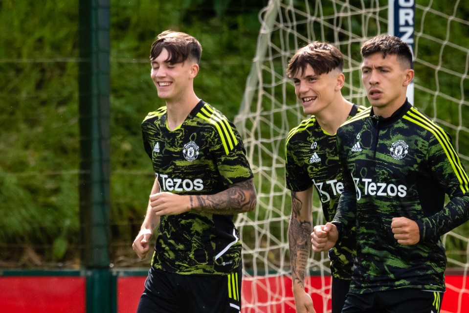 Charlie McNeill, left, trains alongside Alejandro Garnacho and Lisandro Martinez