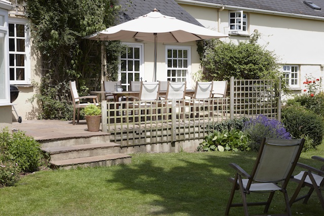 There are ten cottages at Compton Pool Farm