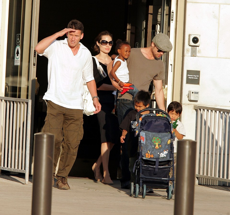 With Brad, Angelina and kids in 2007