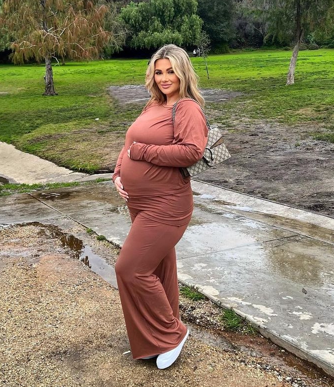 The star is due to give birth in just weeks