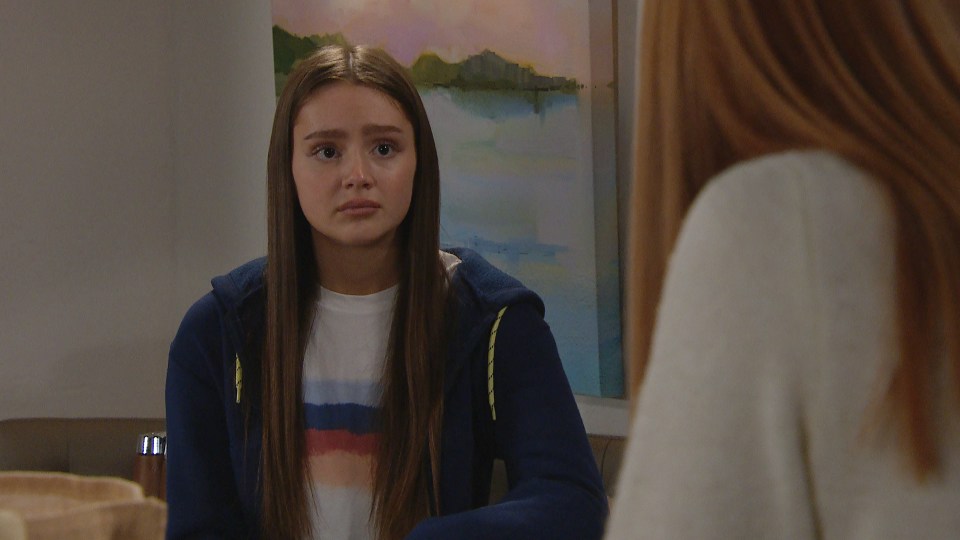 Will Sarah figure out Chloe's secret?