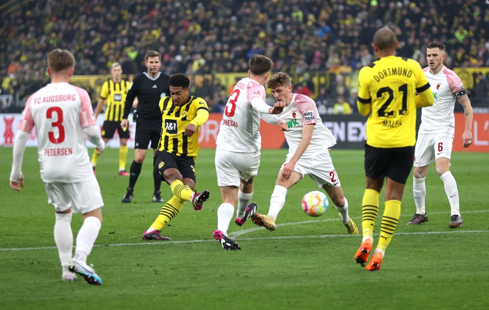 Jude Bellingham's strike put Borussia Dortmund in front on Sunday