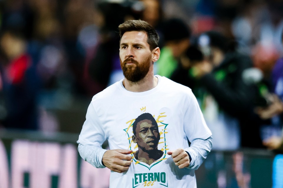 Lionel Messi paid tribute to the late Pele before the game