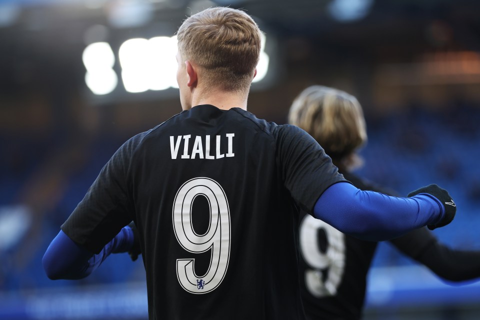 Chelsea wore a special warm-up kit in memory of Gianluca Vialli