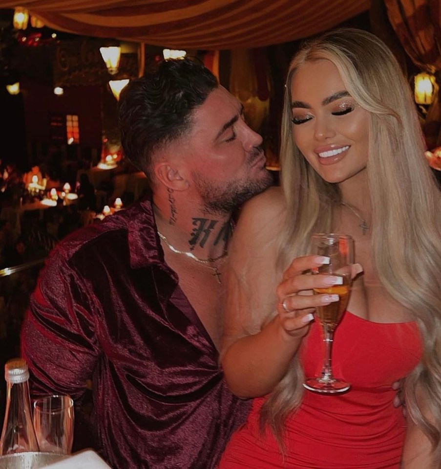 Stephen Bear has proposed to girlfriend Jessica Smith in Paris