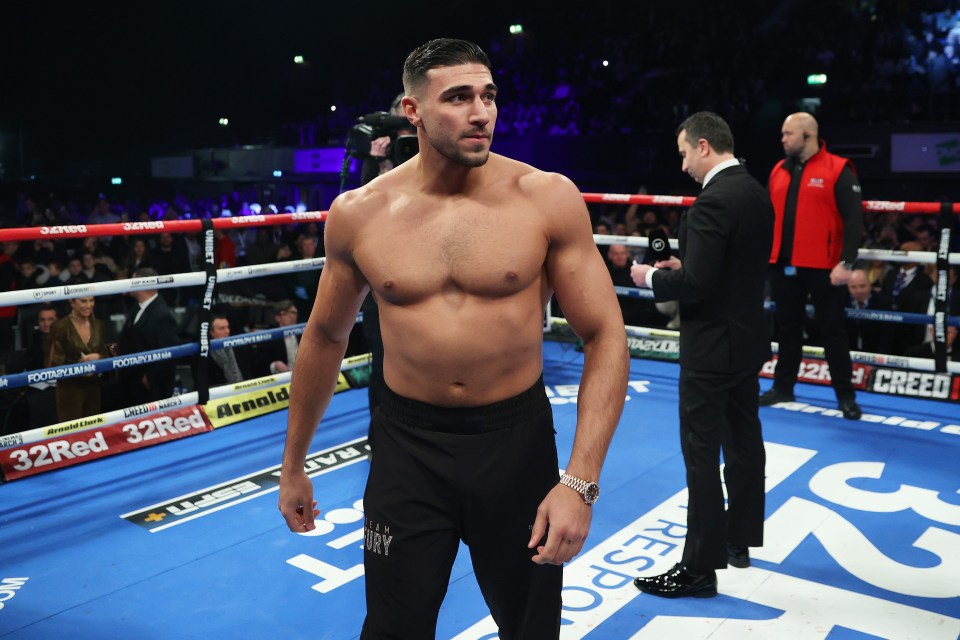 Tommy Fury has returned to work after fuelling rumours that Molly-Mae had given birth