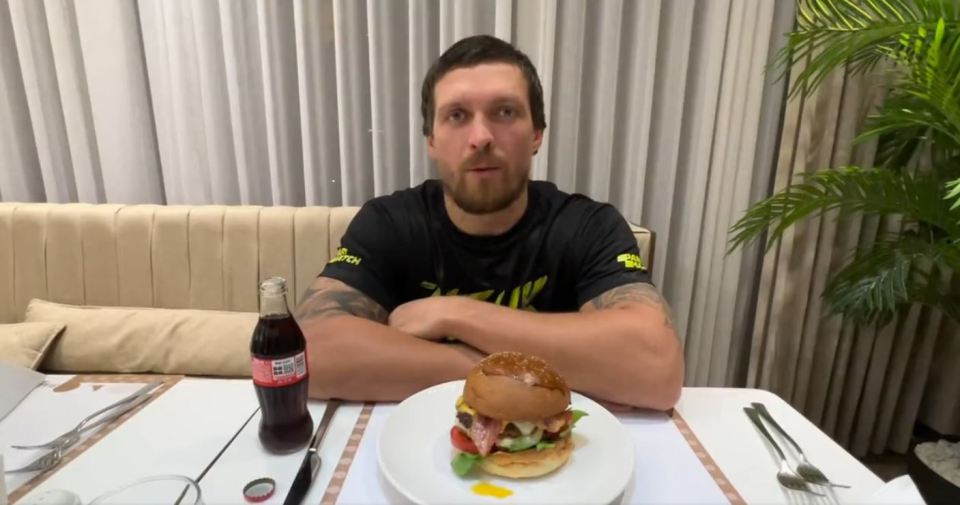 Oleksandr Usyk issued a funny warning to Tyson Fury, who he calls 'belly'