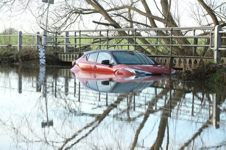 Making Britain ready for extreme heat and flooding could cost at least £10billion a year, a major new report warns