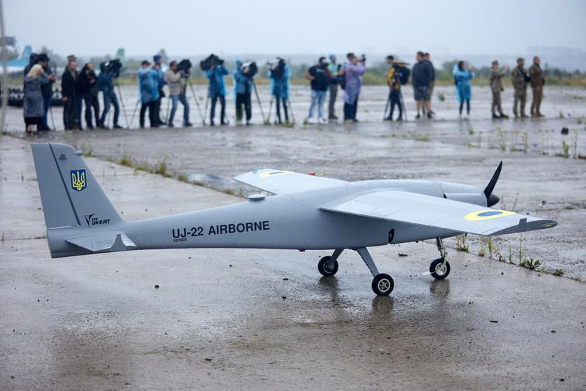 The UJ-31 flying bomb is similar to the UJ-22 surveillance drone manufactured in Ukraine