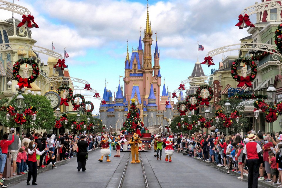 While it can be tempting, you may want to skip Magic Kingdom on a Monday