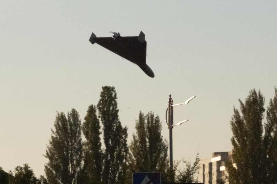 An Iranian supplied Shahed 136 kamikaze drone landing on Kyiv