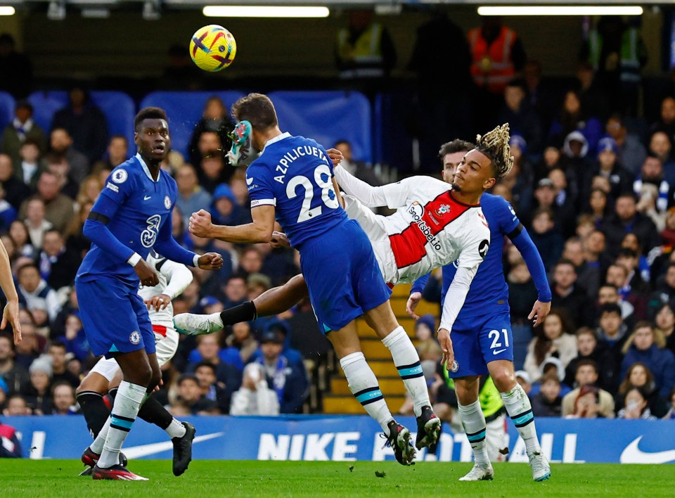 Cesar Azpilicueta was booted in the face accidentally by Sekou Mara