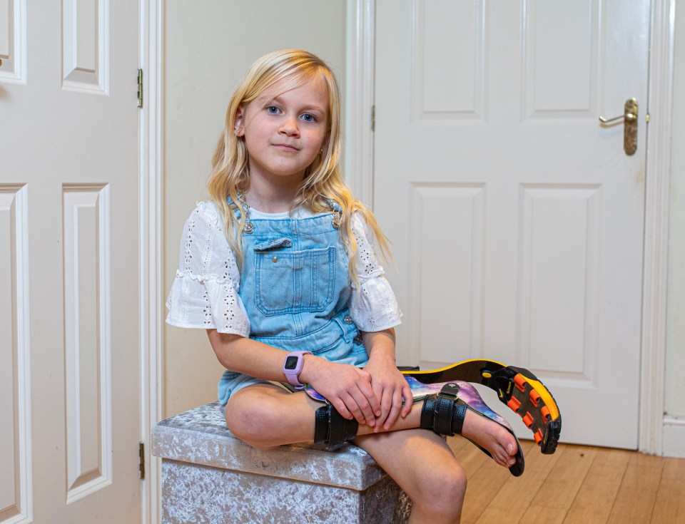 The prosthetic blade custom-built by experts allows her to walk faster and keep up with her friends