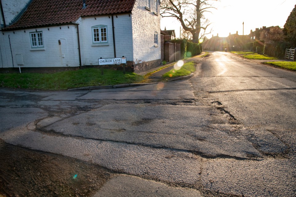 The local council's shoddy attempt at filling up one pothole