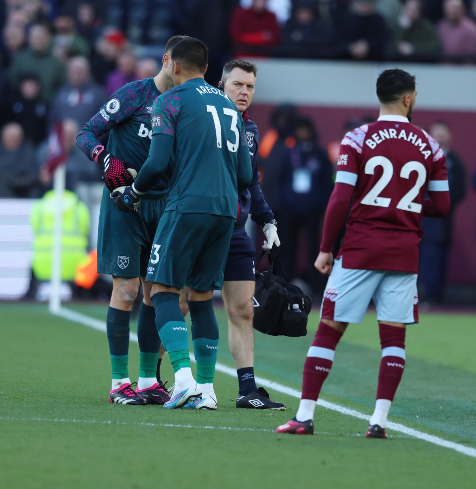 Alphonse Areola replaced Fabianski after the injury