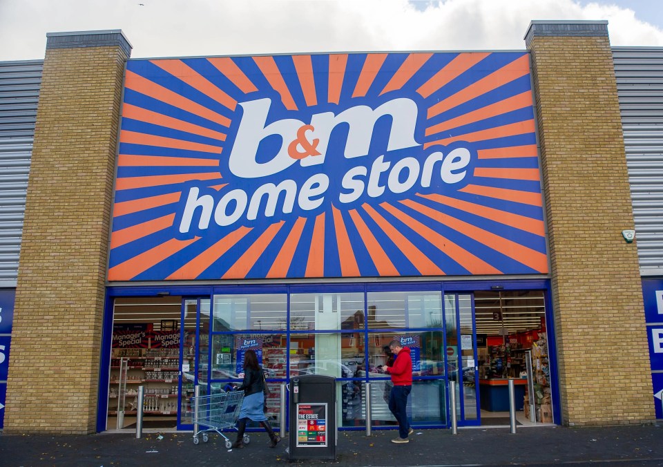 B&M has launched a huge sale at one of its stores clos8ing down