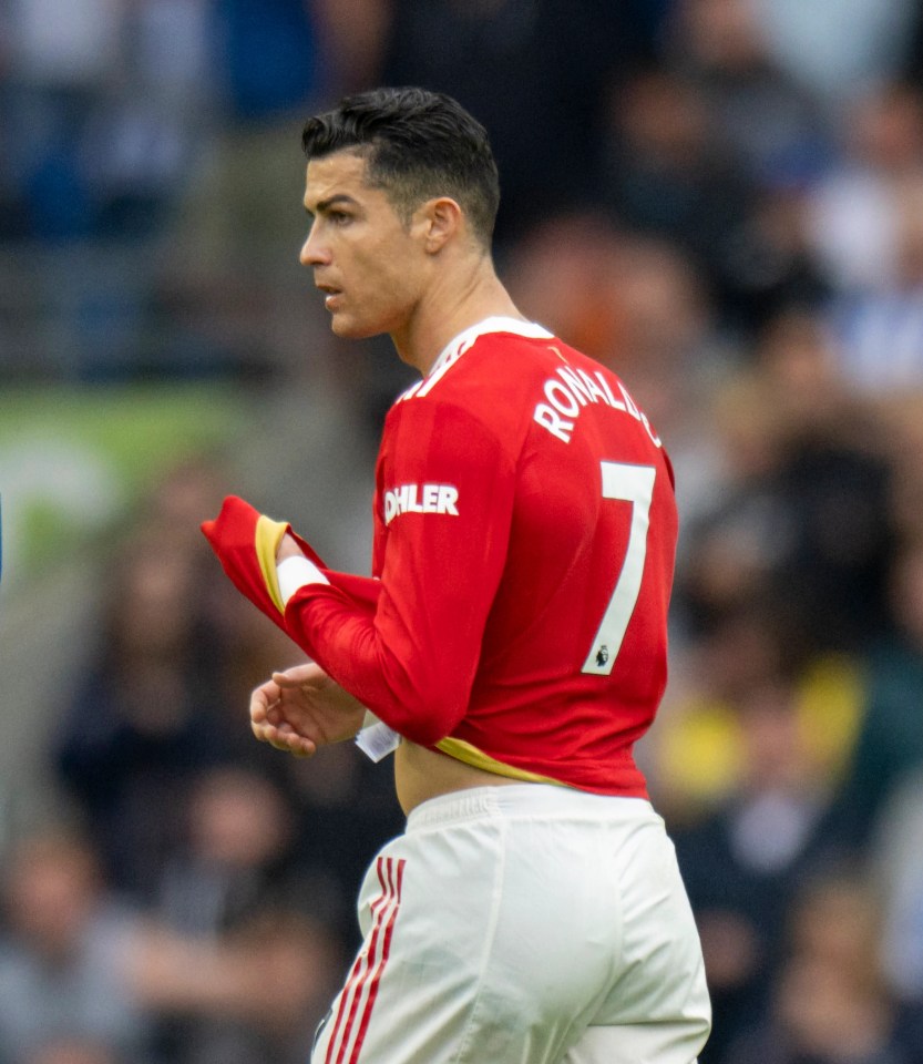 Cristiano Ronaldo quit Man Utd leaving the number vacant