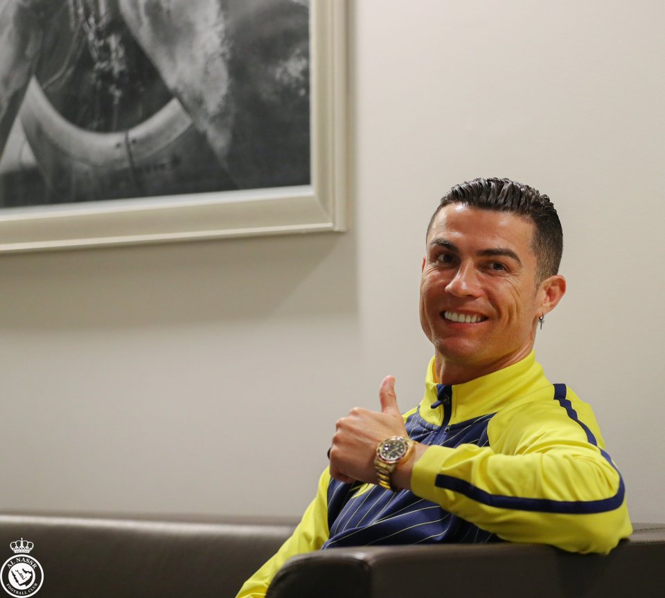 Cristiano Ronaldo donned the expensive watch while wearing full club gear