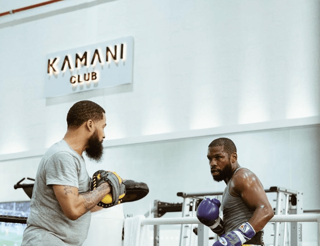 Floyd Mayweather training in Umar Kamani's gym