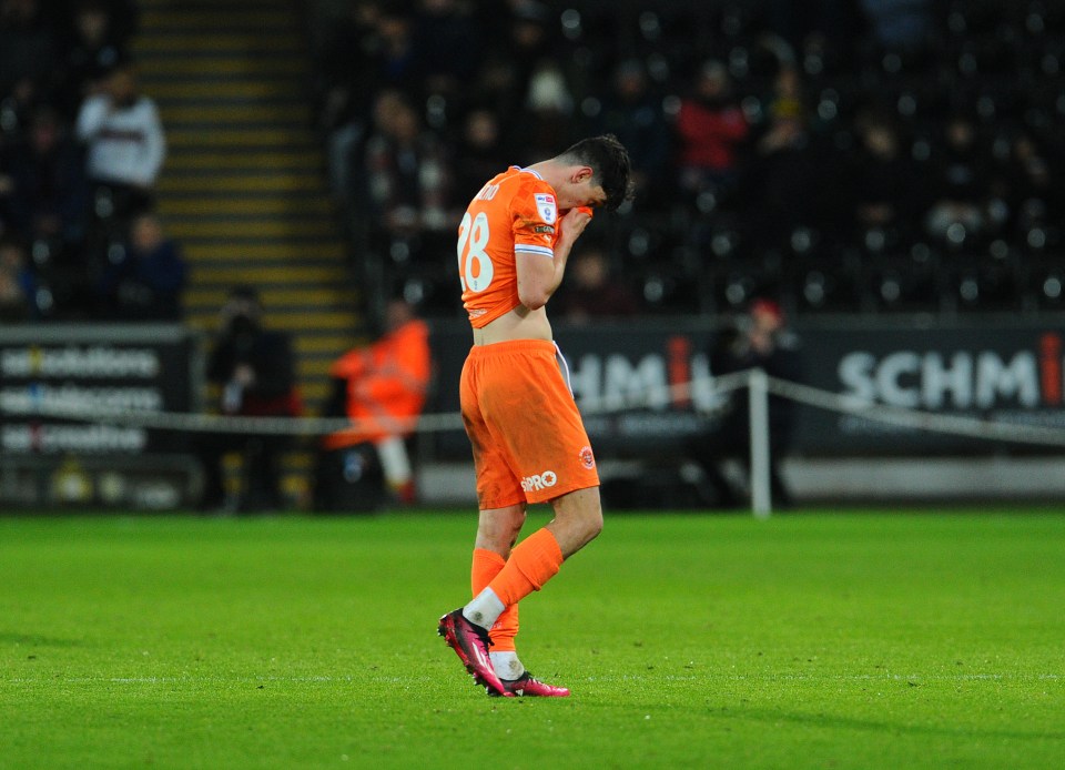 Some Blackpool fans want Arsenal loanee Charlie Patino to leave