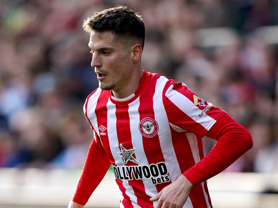 Bees icon Canos lost his mother this week, shortly after a loan move to Olympiacos