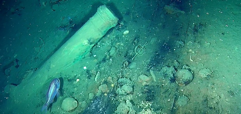 Gold, silver, emeralds and Chinese porcelain were seen in the wreckage