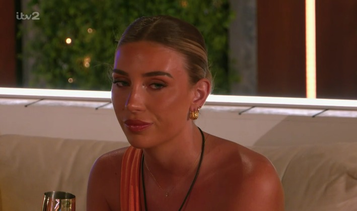 Love Island fans are worried Rosie is being 'bullied'